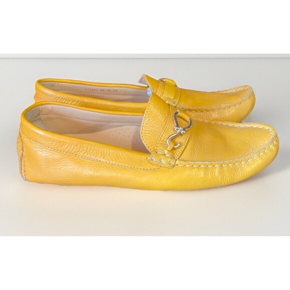 COLE HAAN Yellow Leather Loafers Driving Moccasins Gold Buckle Women’s Sz 8 - Picture 2 of 9